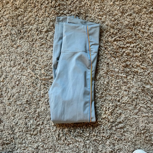 Nike rainbow seam leggings size small - Picture 9 of 10